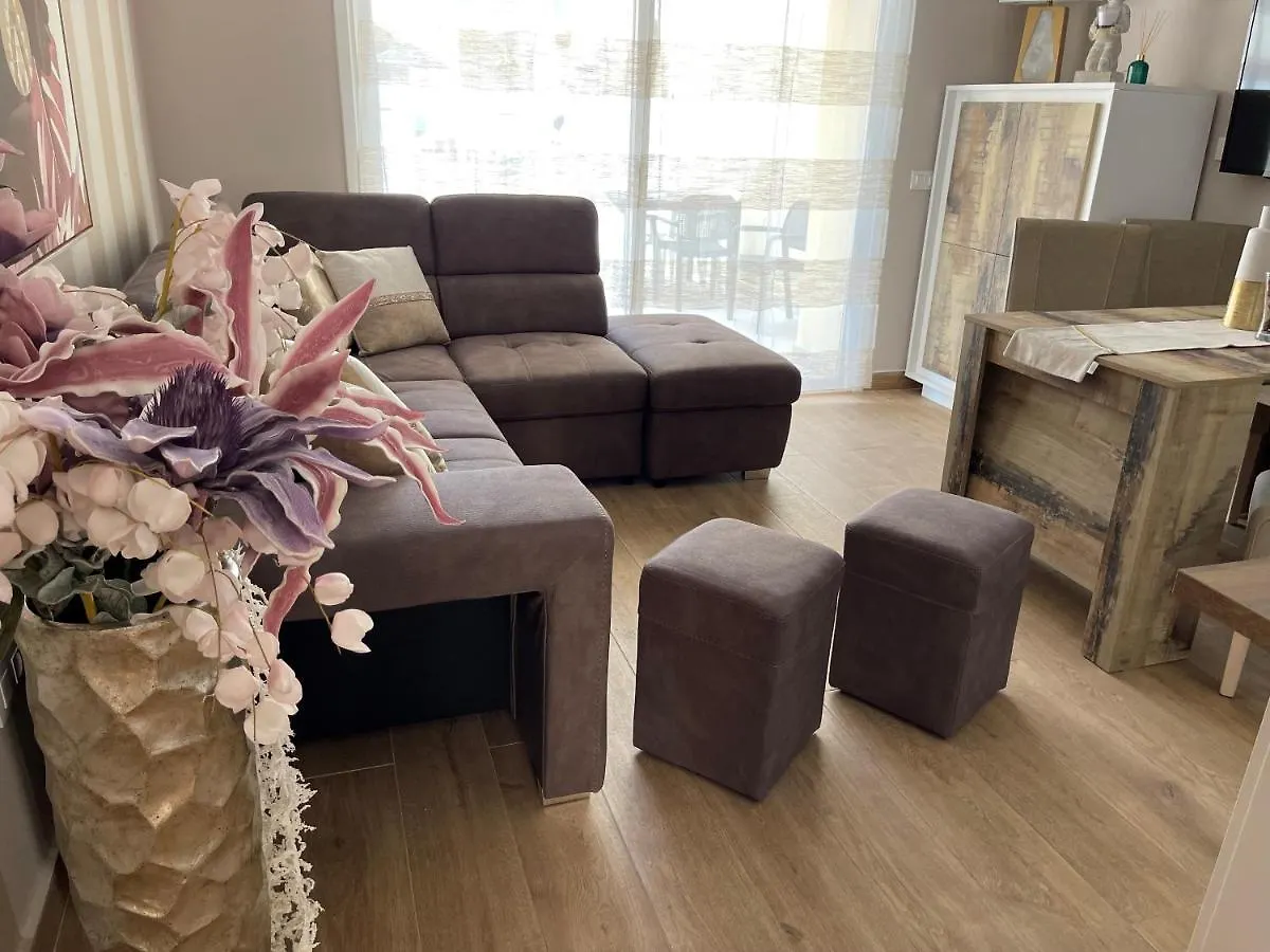 Luxury Apartment Fronte Piscina Mareverde A&V Costa Adeje 0*, Costa Adeje (Tenerife) Spain