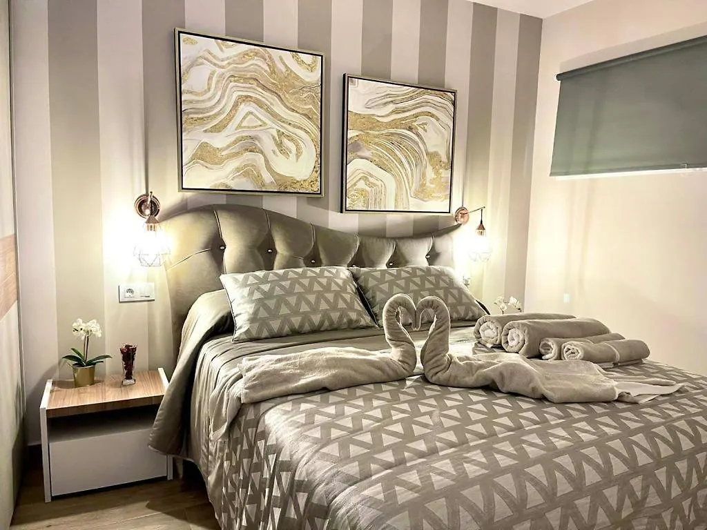 Luxury Apartment Fronte Piscina Mareverde A&V Costa Adeje Spain